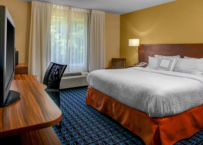 Fairfield Inn And Suites By Marriott Emporia I-95